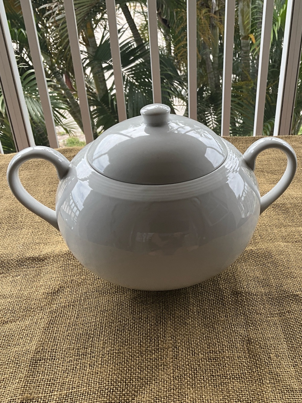 DANSK Tapestries Classic White Covered Soup Tureen